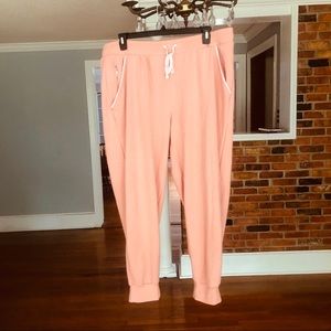 FABLETICS JOGGERS💕💕💕 plus size!